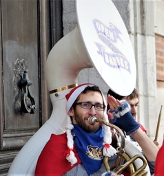 Marc... A la pêche aux pouets, il n'est pas le dernier ! Exilé à Londres, il revient toujours faire coucou !